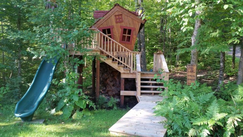 Crooked Playhouse