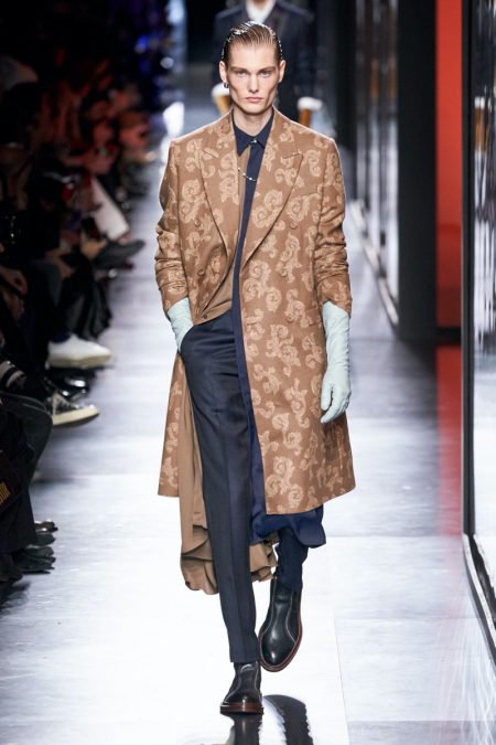 Dior Men Fall Winter 2020 Collection Runway 012