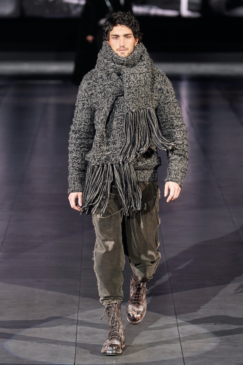Dolce and Gabbana Fall Winter 2020 Mens Collection Runway Show 012