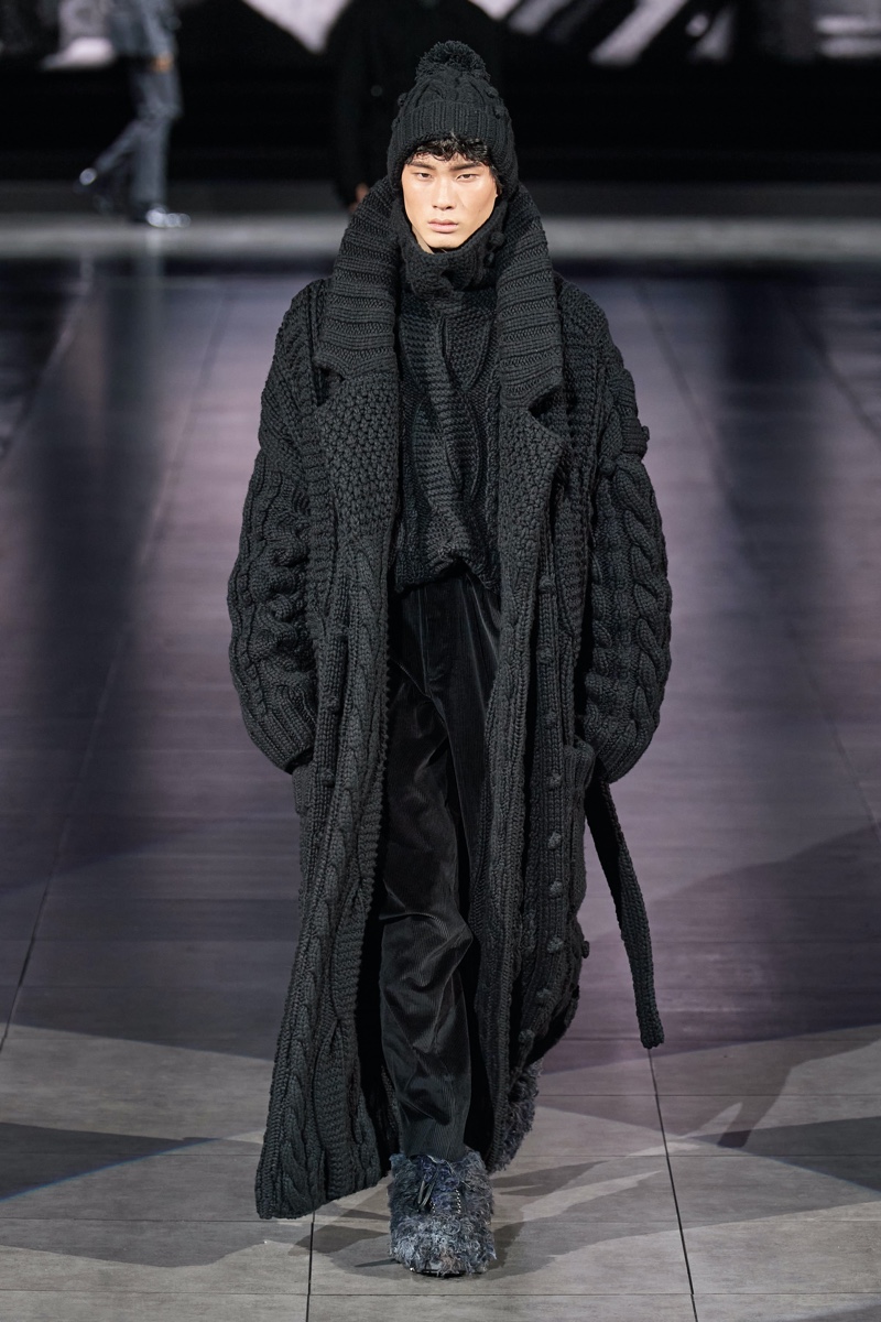 Dolce and Gabbana Fall Winter 2020 Mens Collection Runway Show 015