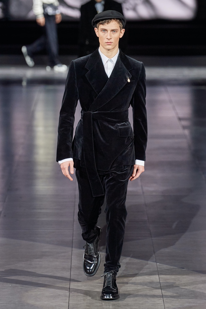 Dolce and Gabbana Fall Winter 2020 Mens Collection Runway Show 029