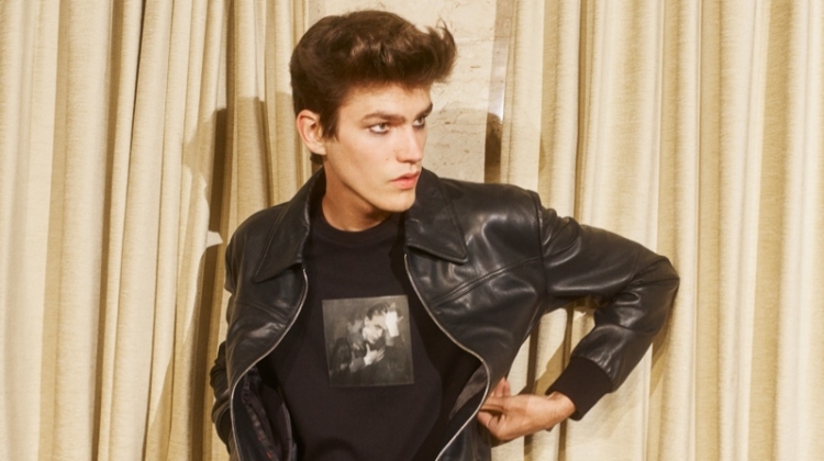 Model Elias de Poot rocks a photo tee from the HUGO Loves Bowie capsule collection.