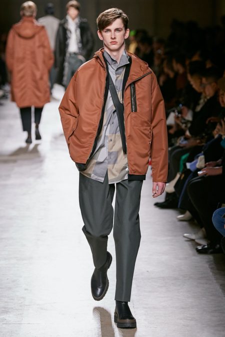 Hermes Fall Winter 2020 Mens Collection Runway 035