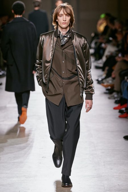 Hermes Fall Winter 2020 Mens Collection Runway 042
