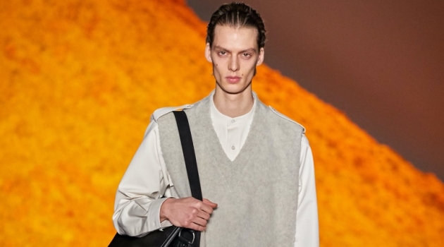 Jil Sander Dresses the Chic Nomad for Fall '20 Collection Jil Sander Dresses the Chic Nomad for Fall '20 Collection
