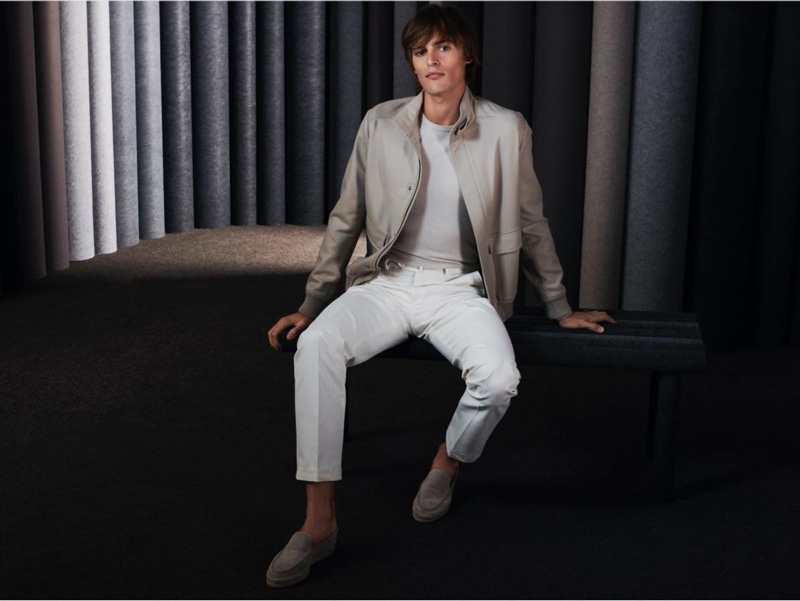 Parker van Noord sports spring-summer 2020 fashions from Loro Piana.