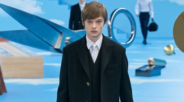 Virgil Abloh Revisits the Suit with Louis Vuitton Fall '20 Collection Virgil Abloh Revisits the Suit with Louis Vuitton Fall '20 Collection