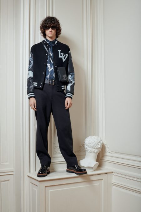 L'uomo di Louis Vuitton Pre-Fall 2020