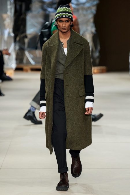 Neil Barrett Fall Winter 2020 Mens Collection Runway 039