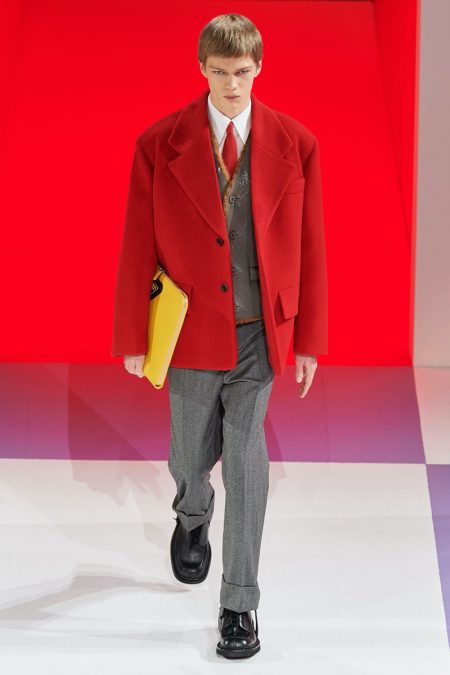 Prada Fall Winter 2020 Mens Collection Runway 008