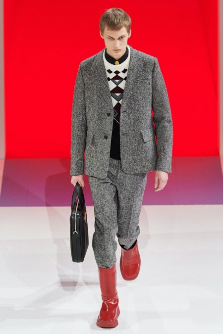 Prada Fall Winter 2020 Mens Collection Runway 022