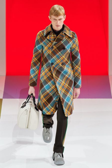 Prada Fall Winter 2020 Mens Collection Runway 036