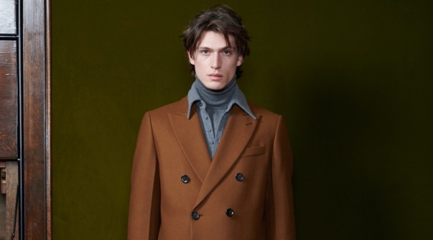 Tod's Updates Wardrobe Essentials for Fall '20 Collection Tod's Updates Wardrobe Essentials for Fall '20 Collection