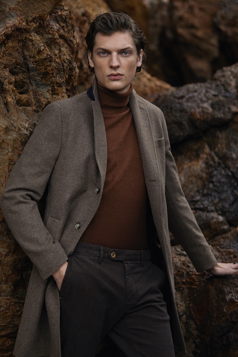 Pablo Saez photographs Valentin Caron in a look from Massimo Dutti.