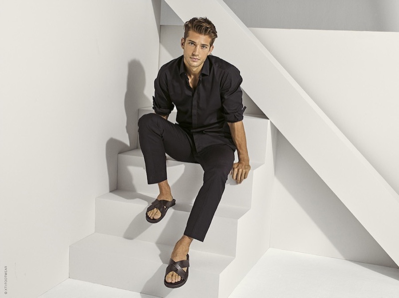 Ben Bowers sports leather sandals for Xti's spring-summer 2020 campaign.