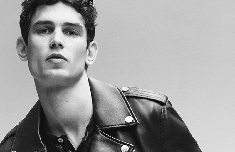 Arthur Helps 7 For All Mankind Celebrate 20 Years with Spring '20 Campaign Arthur Gosse stars in 7 For All Mankind's spring-summer 2020 campaign.