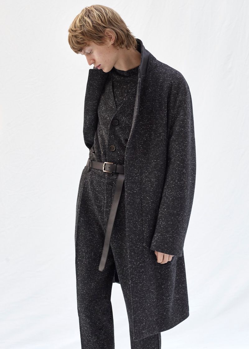 Jonas Glöer inspires in a marled fall-winter 2020 look from Agnona.