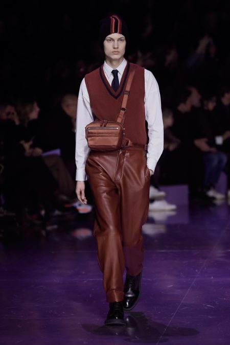 BOSS Fall Winter 2020 Mens Collection Runway 005