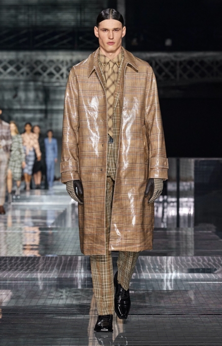 Burberry Fall Winter 2020 Mens Collection Runway 004