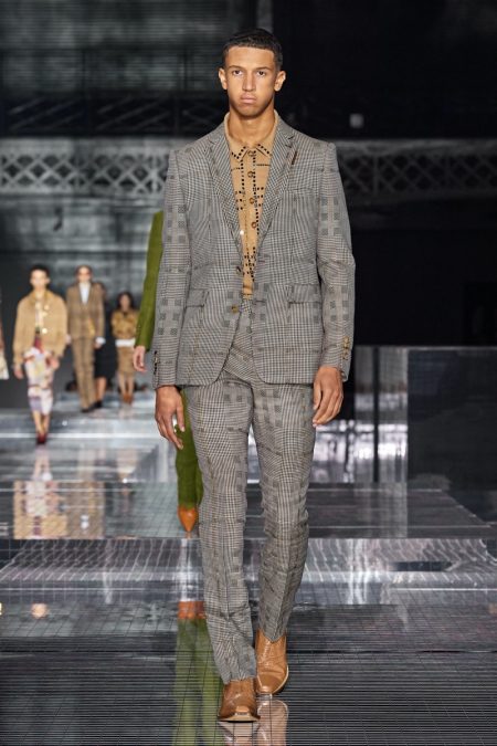Burberry Fall Winter 2020 Mens Collection Runway 007
