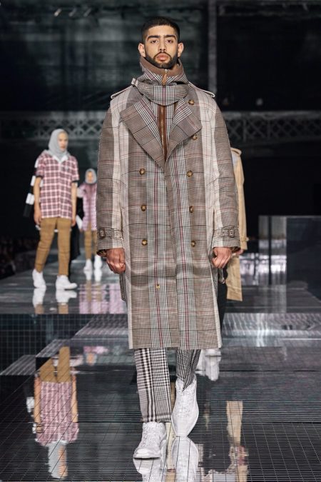 Burberry Fall Winter 2020 Mens Collection Runway 013