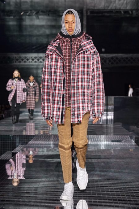 Burberry Fall Winter 2020 Mens Collection Runway 016