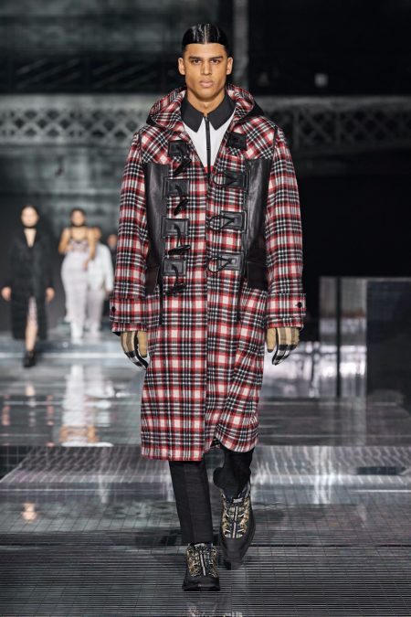 Burberry Fall Winter 2020 Mens Collection Runway 018