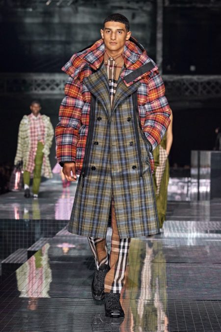 Burberry Fall Winter 2020 Mens Collection Runway 019