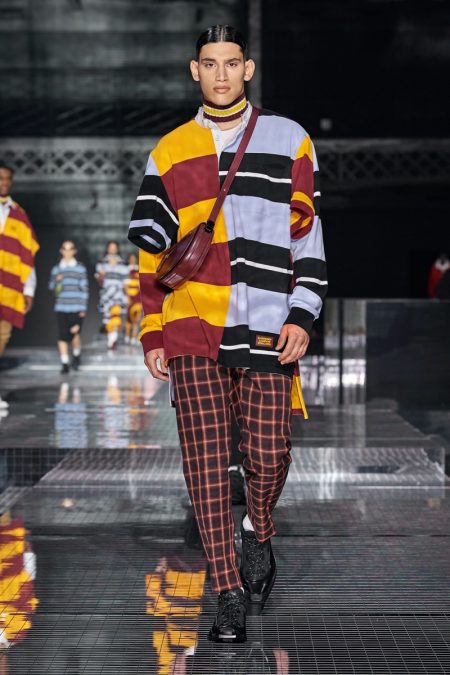 Burberry Fall Winter 2020 Mens Collection Runway 026
