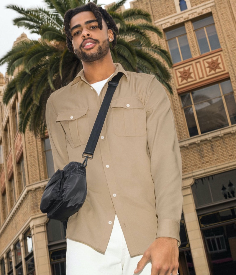D'Angelo Russell sports a regular fit utility shirt from H&M.