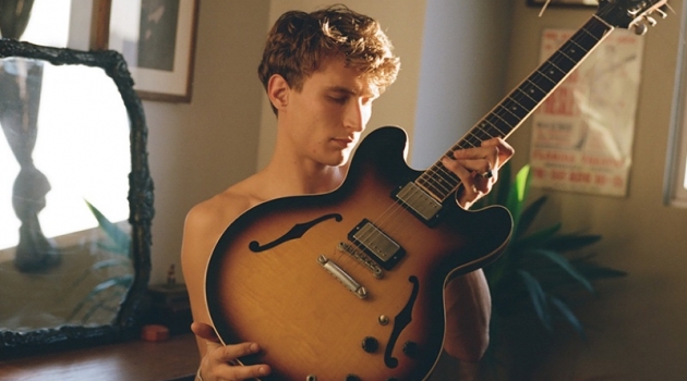 Caleb & Benjamin Model Hemen Biarritz Spring '20 Styles Caleb & Benjamin Model Hemen Biarritz Spring '20 Styles