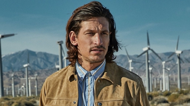 Luxe Utility: Jarrod Scott Hits the Desert with Todd Snyder Pictured in the desert, Jarrod Scott wears a Todd Snyder Italian suede snap Dylan jacket.