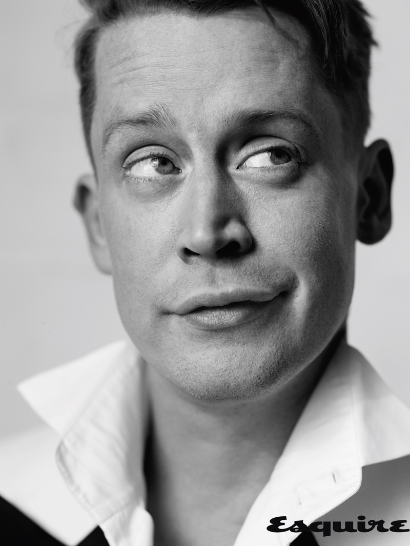 Connecting with Esquire, Macaulay Culkin dons a Gucci look. » Macaulay Culkin Catches Up with Esquire Magazine Connecting with Esquire, Macaulay Culkin dons a Gucci look.