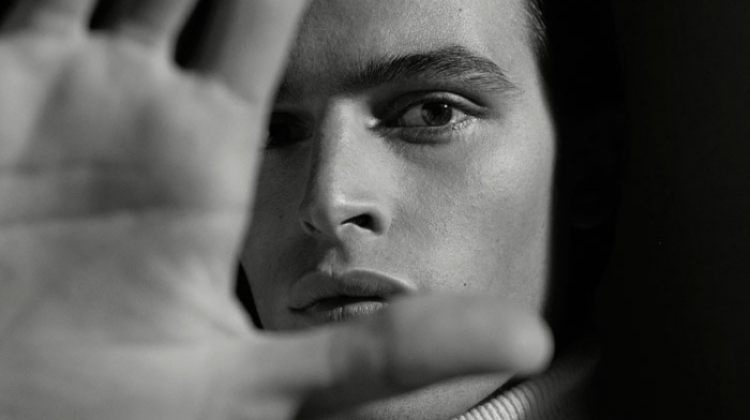 Parker van Noord Embodies Massimo Dutti Scents