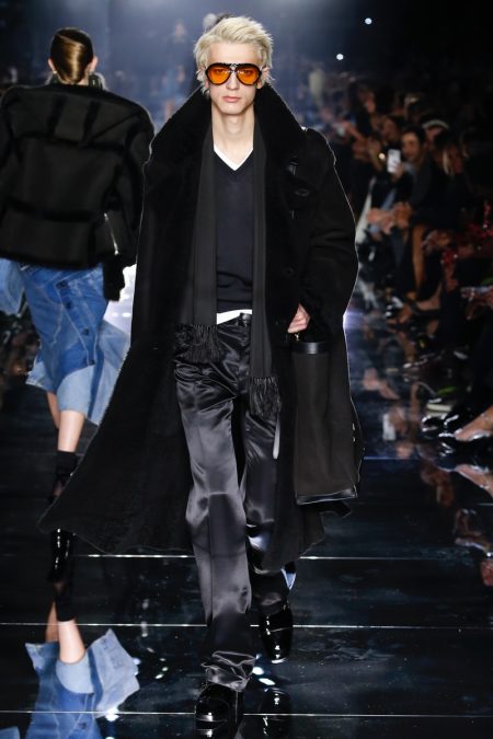 Tom Ford Fall Winter 2020 Mens Collection Runway Show 001