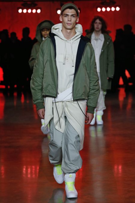 Tommy Hilfiger Lewis Hamilton Spring Summer 2020 Collection Runway 004