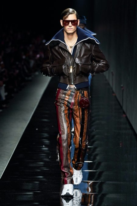 Versace Fall Winter 2020 Mens Collection Runway 021