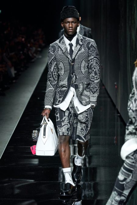 Versace Fall Winter 2020 Mens Collection Runway 032