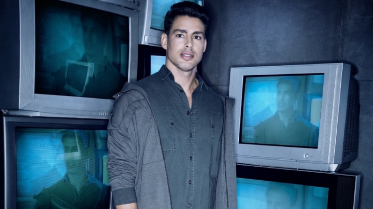 Cauã Reymond is Connected for Colcci Fall ’20 Campaign