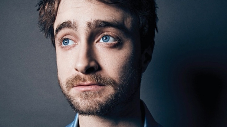 Actor Daniel Radcliffe connects with Esquire México for its March 2020 issue. He dons a blue shirt by Versace.
