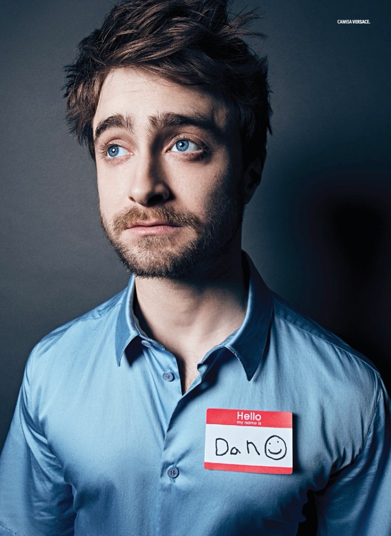 Actor Daniel Radcliffe connects with Esquire México for its March 2020 issue. He dons a blue shirt by Versace.