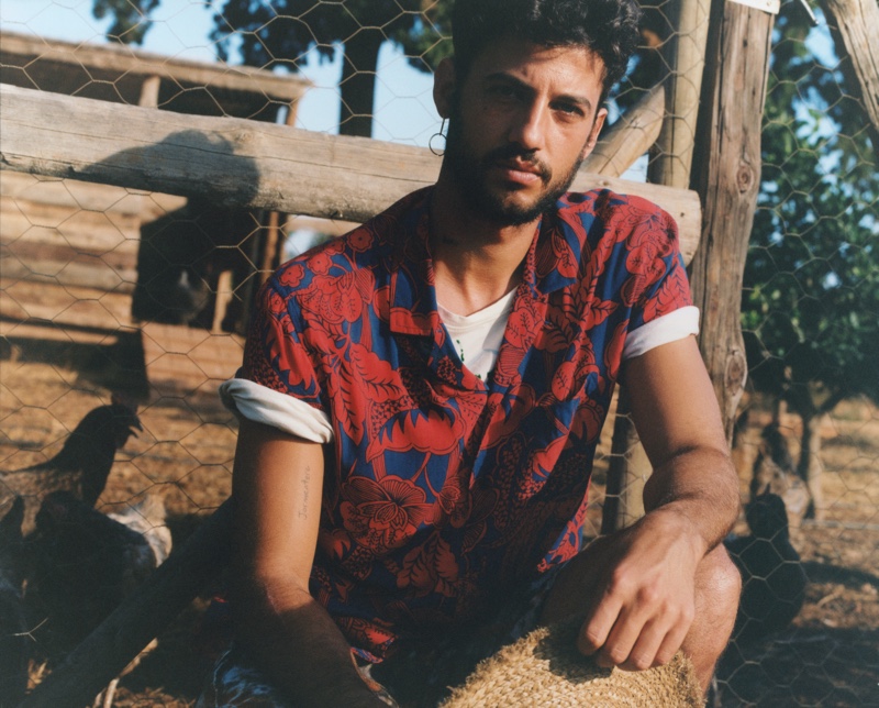 Desigual enlists Jorge Brázalez as the star of its spring-summer 2020 campaign. » Jorge Brázalez, Diego Calvo + More Star in Desigual Spring '20 Campaign Desigual enlists Jorge Brázalez as the star of its spring-summer 2020 campaign.