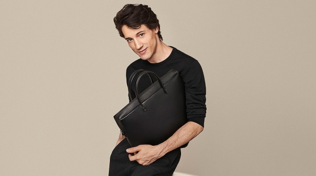 Nicolas Ripoll Stars in Furla Spring '20 Campaign Nicolas Ripoll fronts Furla's spring-summer 2020 campaign. He poses with the Furla Mercurio bag.