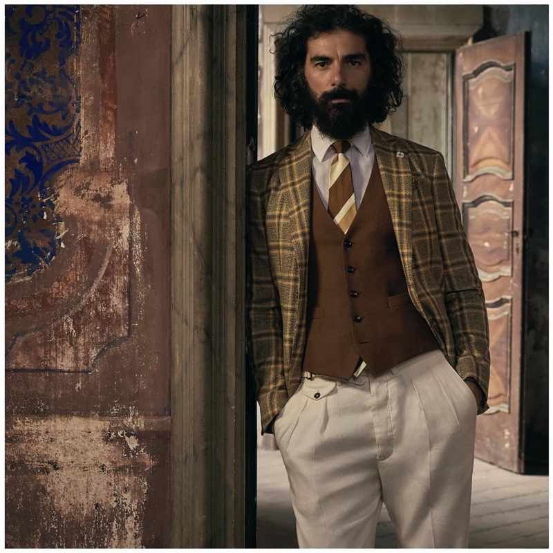 Paraskevas Boubourakas is a dapper vision for Lardini's spring-summer 2020 campaign.