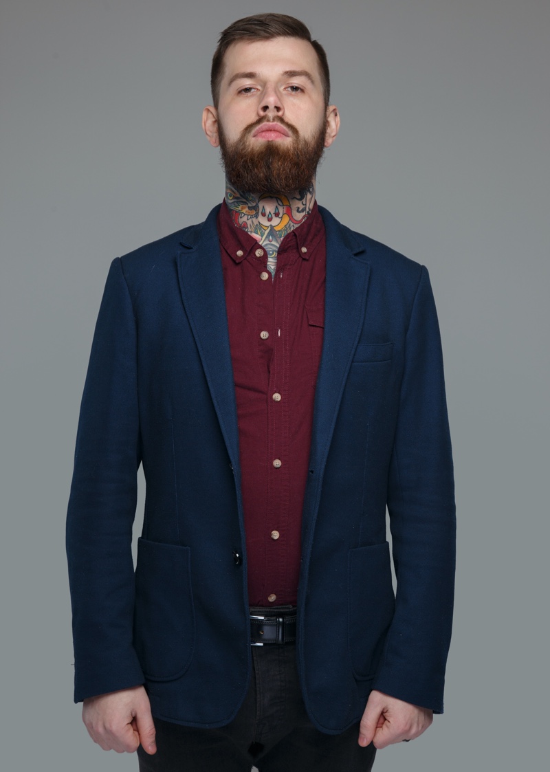 Man in Suit with Neck Tattoo » How to Cover a Tattoo for Work: Tips You Should Know Man in Suit with Neck Tattoo