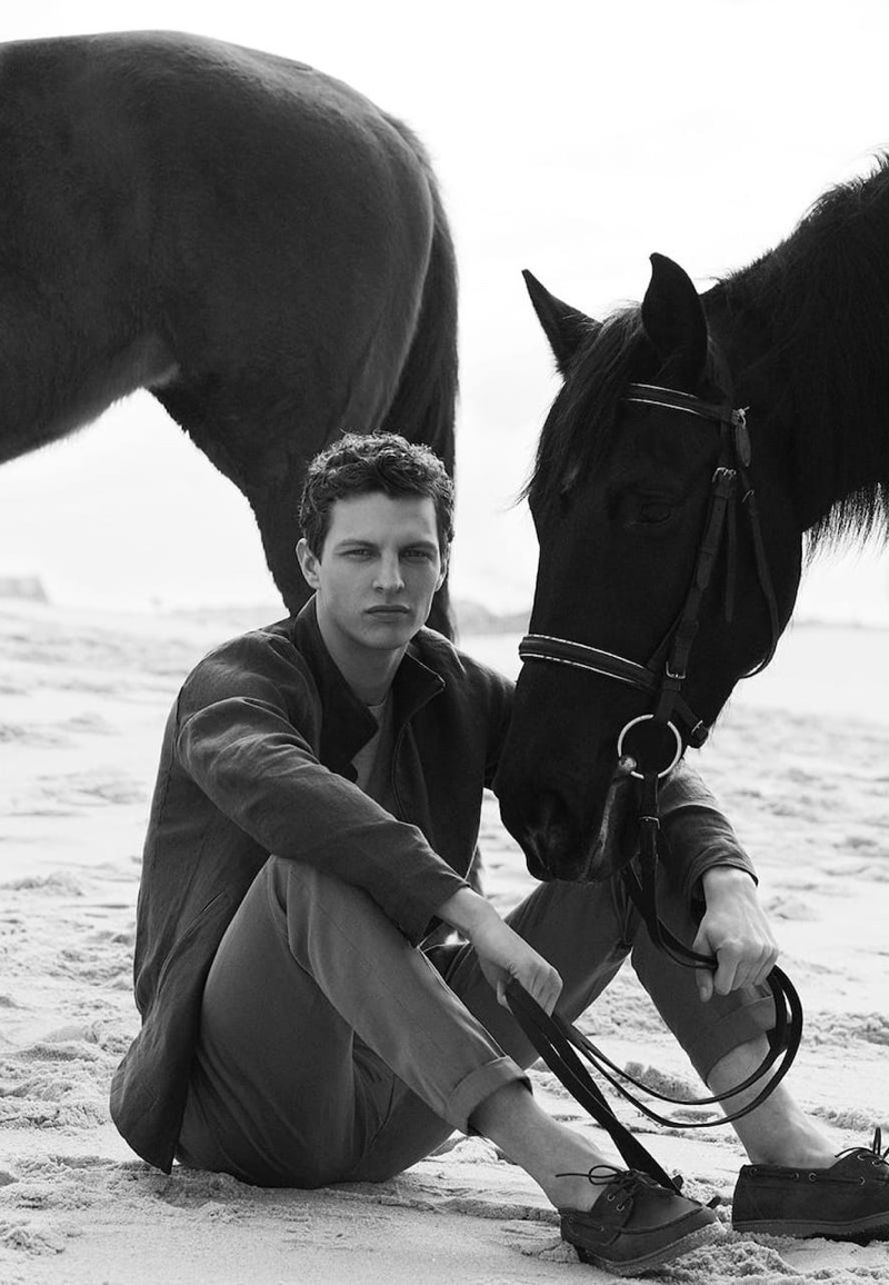 Massimo Dutti Men 2020 Editorial The Life Out There 005