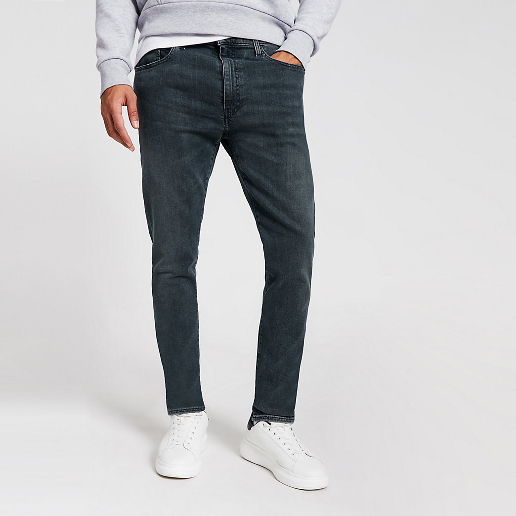 Mens Levi’s light blue 512 slim fit denim jeans | The Fashionisto