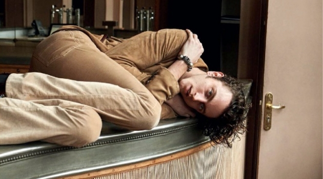 Turn the Lights Down Low: Niels for Esquire Singapore Turn the Lights Down Low: Niels for Esquire Singapore