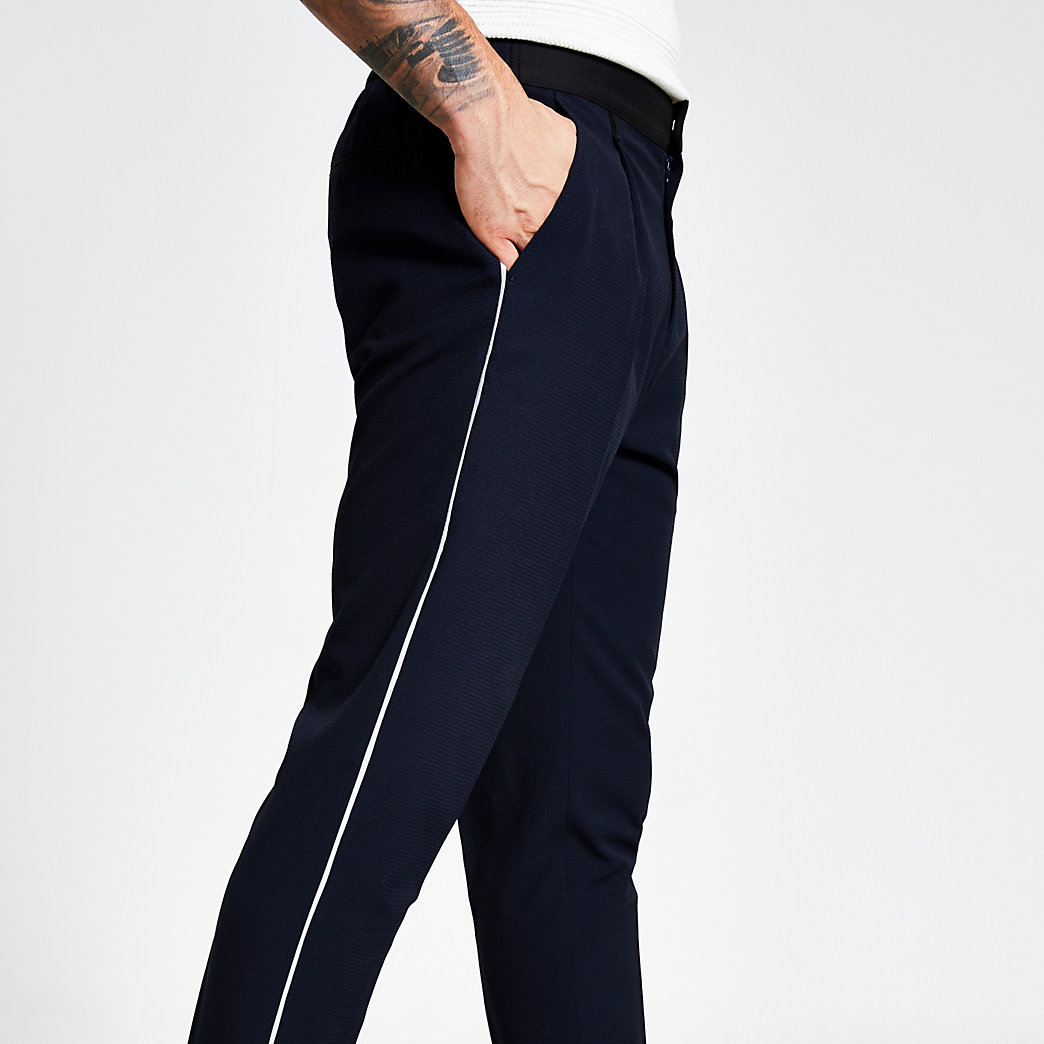 tapered fit trousers mens
