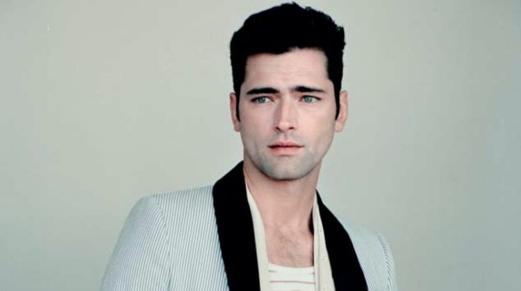 Sean is a Stylish Stunner for L’Officiel Hommes Italia
